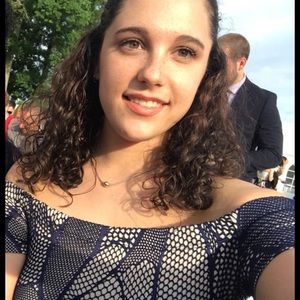 Meet your Posher, Christina